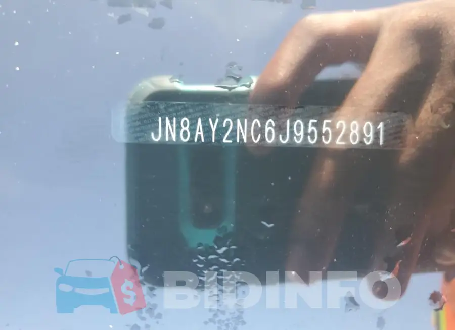 JN8AY2NC6J9552891 Photo# 13