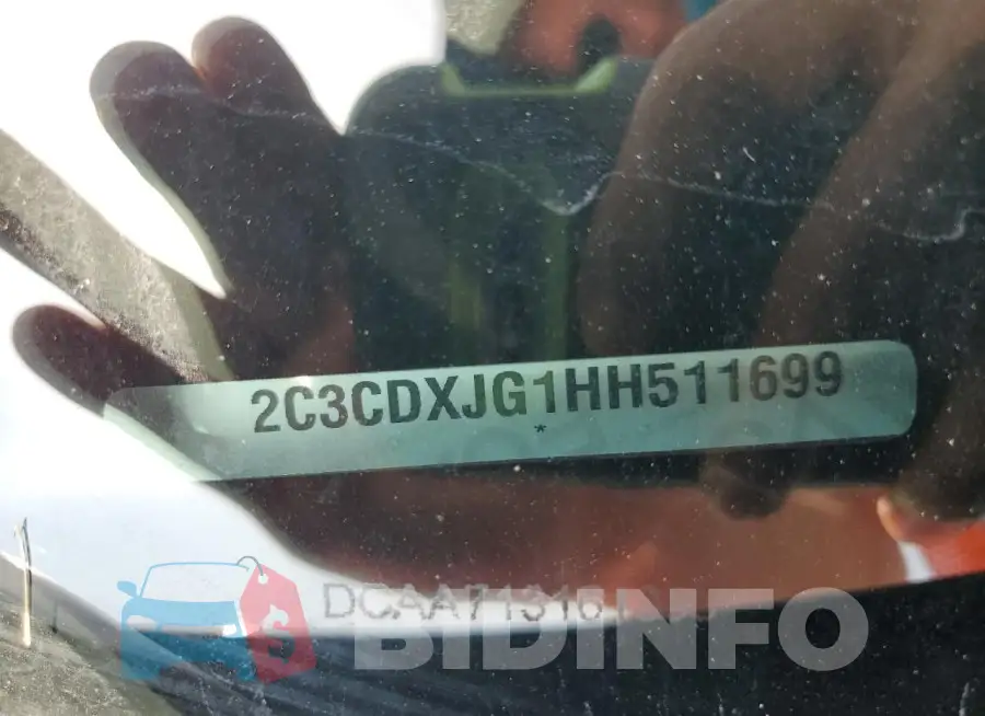 2C3CDXJG1HH511699 Photo# 12