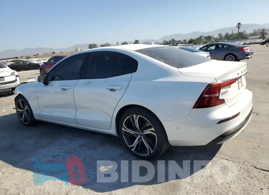 7JRL12TL9RG327448 Photo# 2