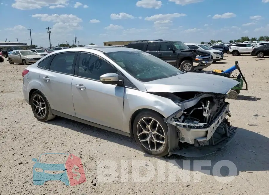 1FADP3H28HL266743 Photo# 4