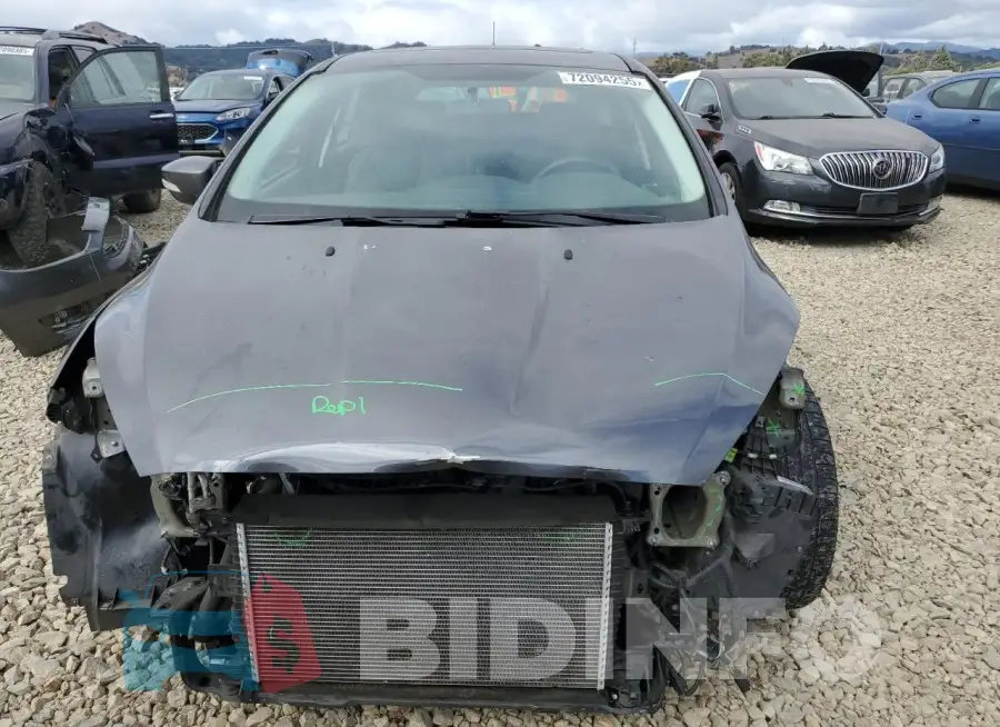 1FADP3N27JL331477 Photo# 5