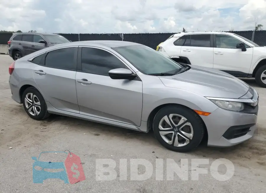 19XFC2F52HE062776 Photo# 4