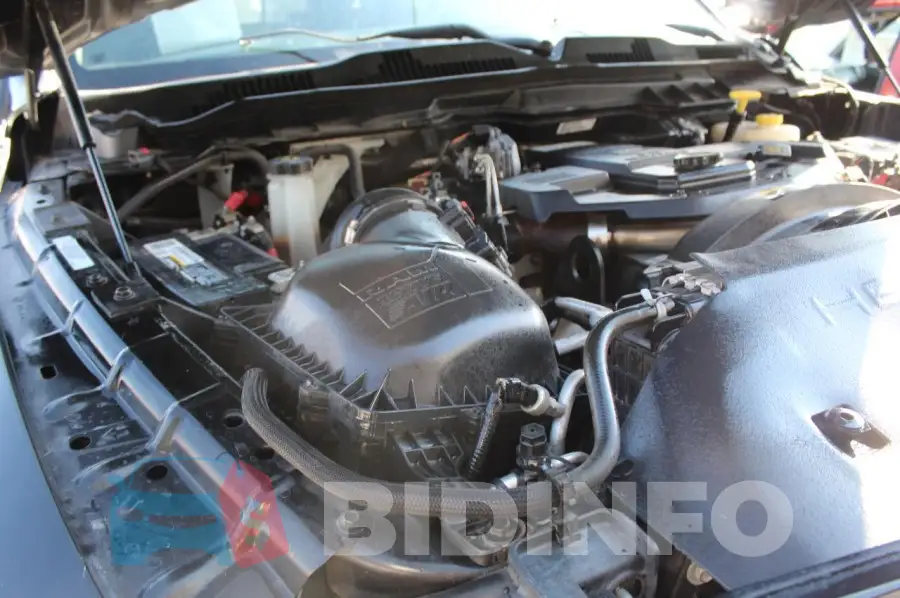 3C63R3ML5JG164325 Photo# 7