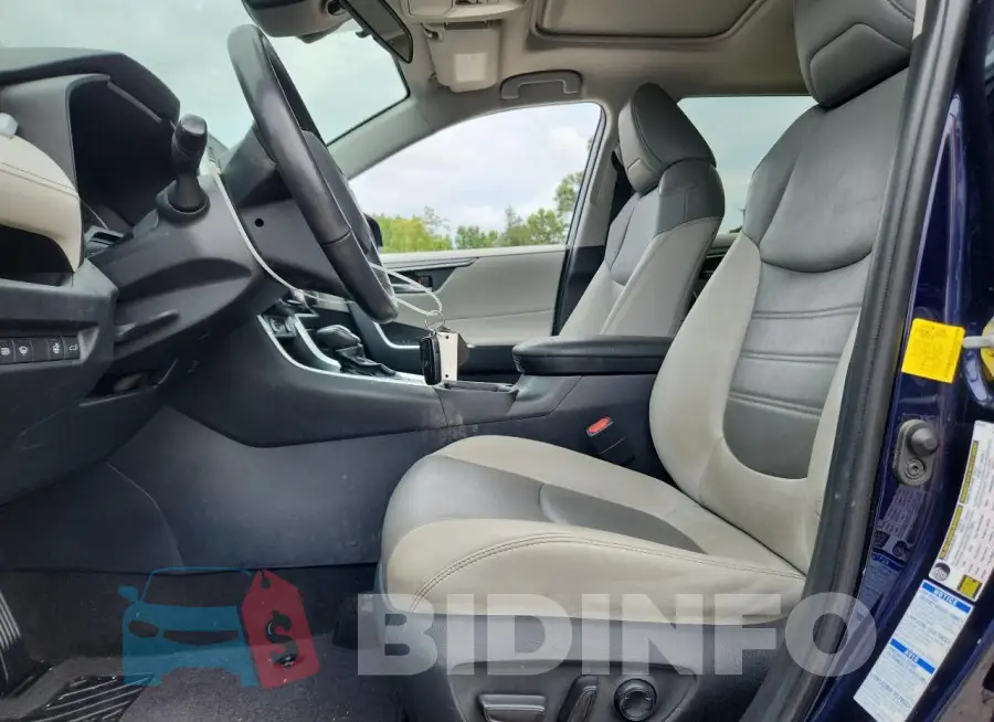 2T3A1RFV8KW078954 Photo# 7
