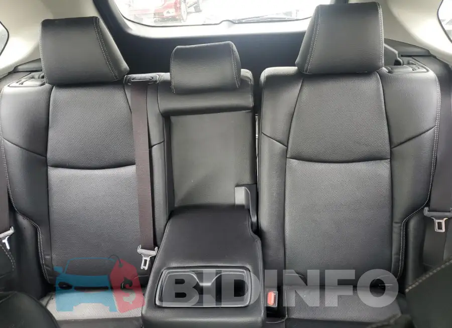 JTMW1RFVXKJ003516 Photo# 10