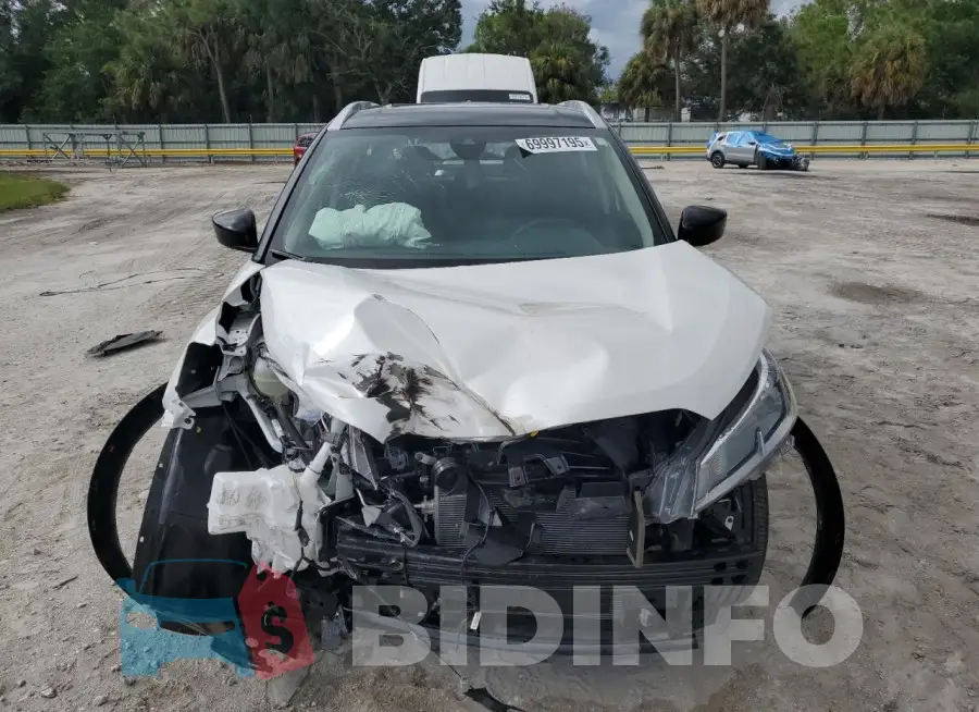 3N1CP5CV5RL559317 Photo# 5