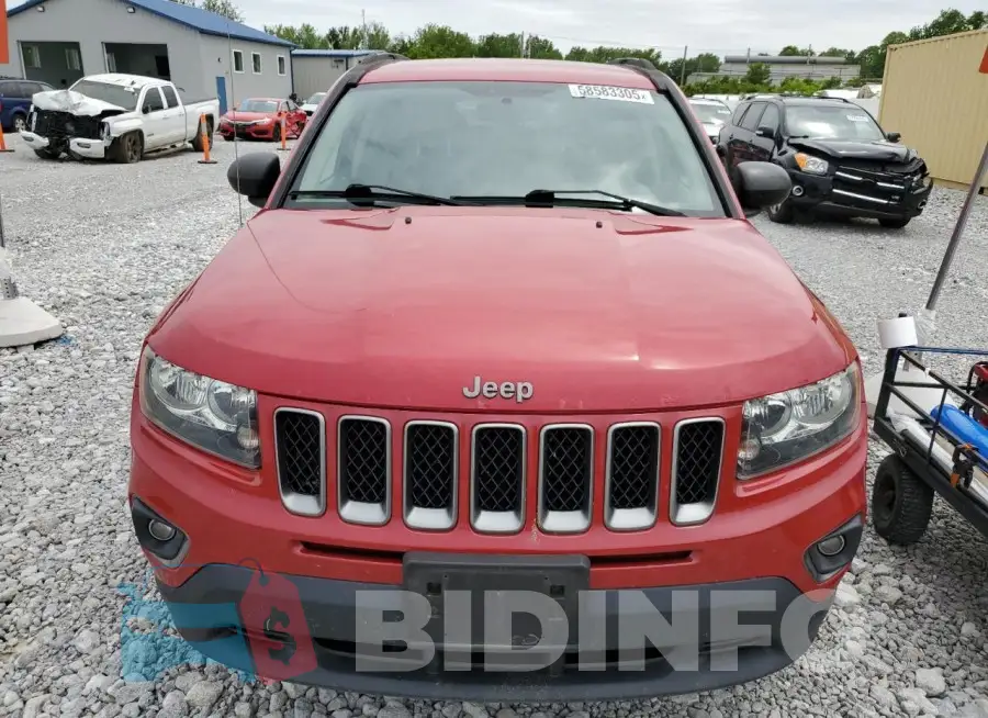 1C4NJCBA5HD173804 Photo# 5