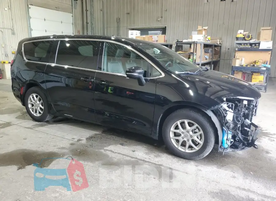 2C4RC1BG6SR570365 Photo# 4