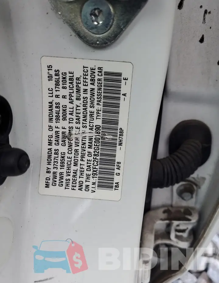 19XFC2F82GE001890 Photo# 12