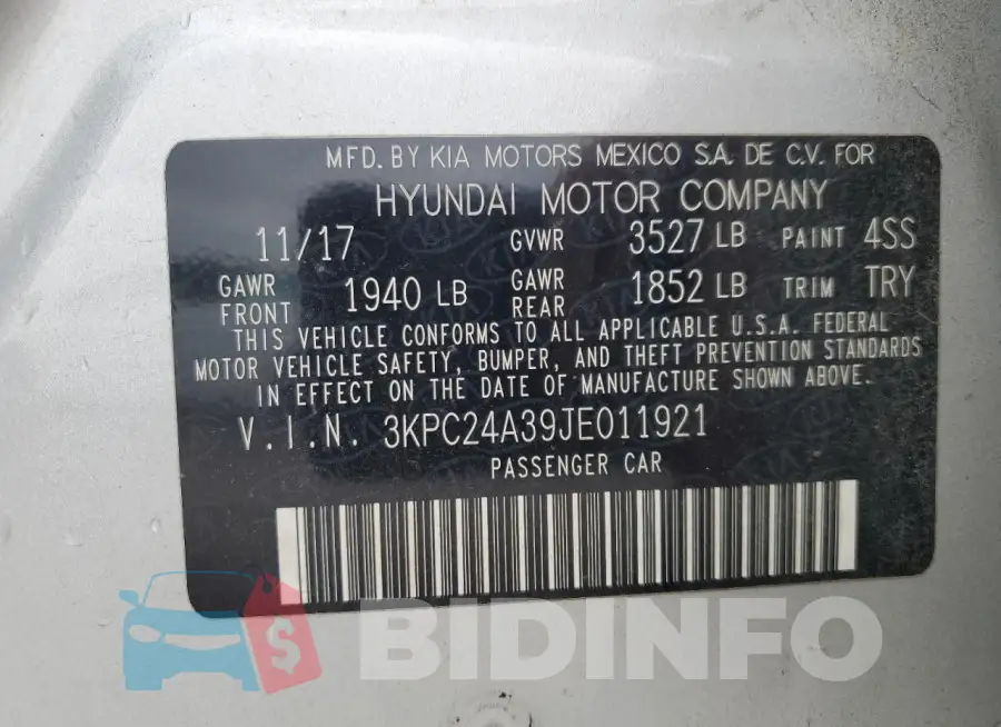 3KPC24A39JE011921 Photo# 12
