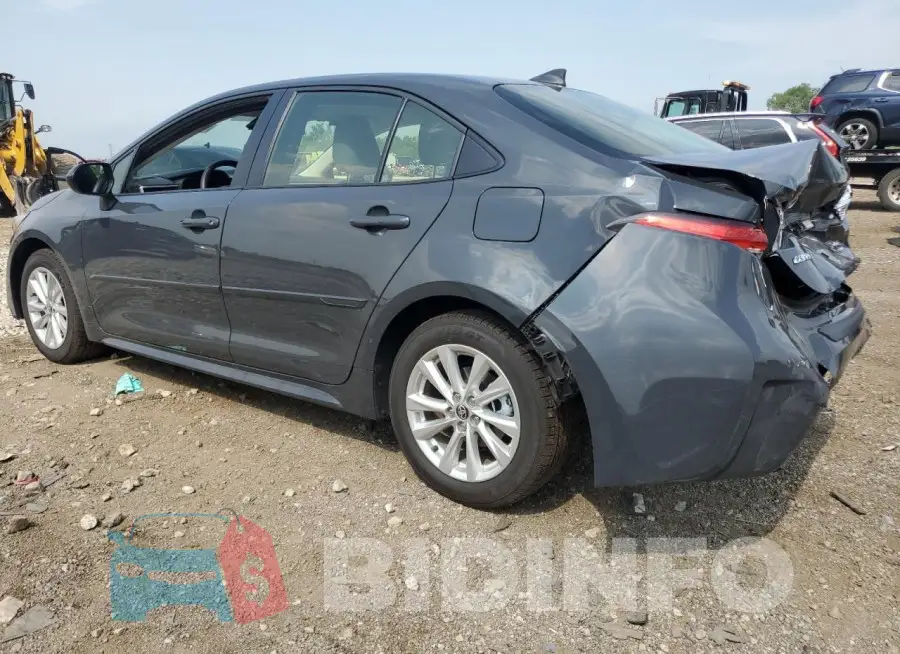 JTDBCMFE3S3080888 Photo# 2