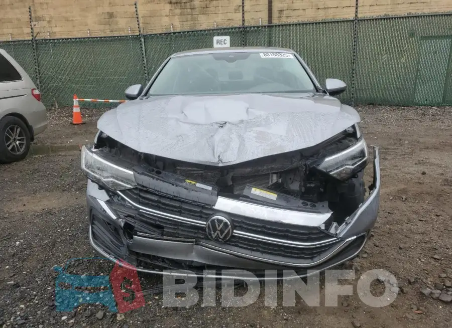 3VW5M7BU2RM053390 Photo# 5