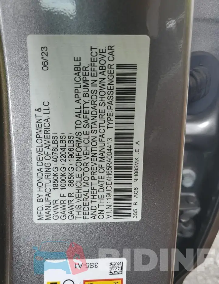 19UDE4H65RA004413 Photo# 12