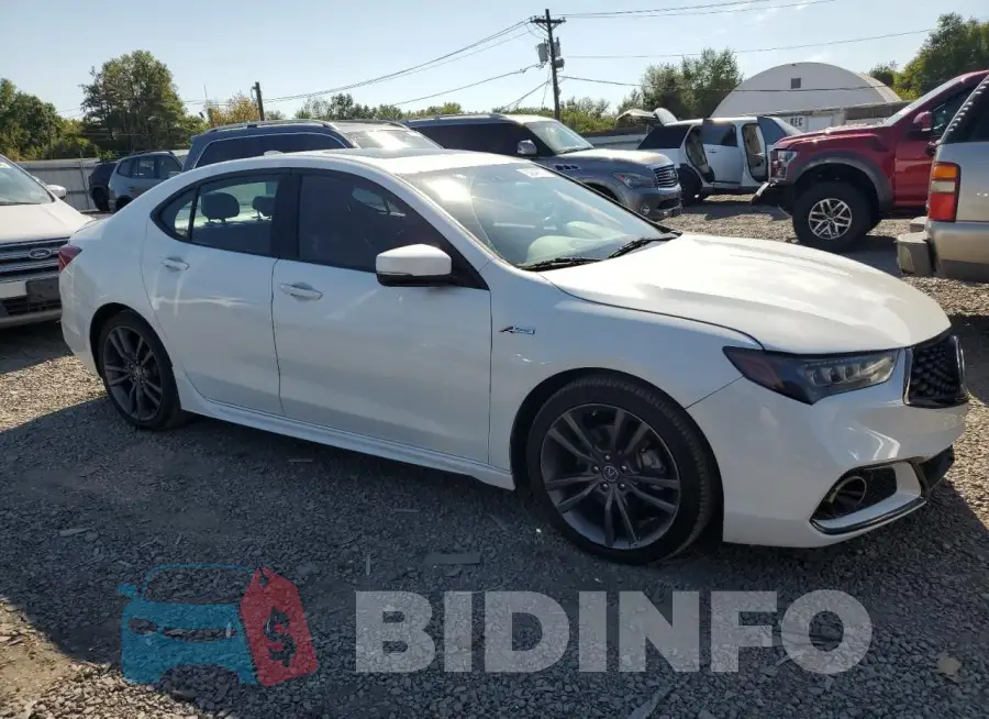 19UUB3F61KA002184 Photo# 4