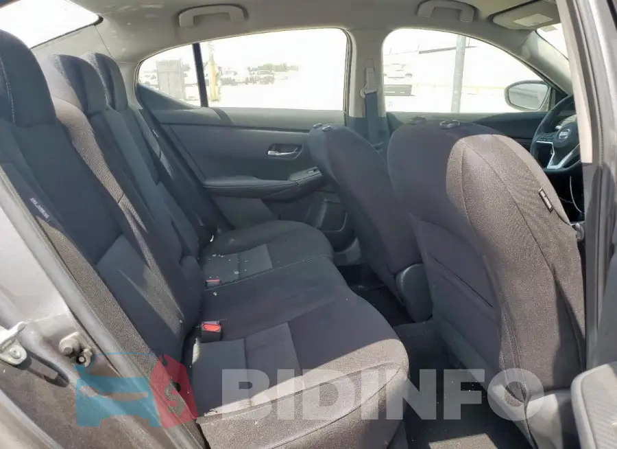 3N1AB8CV4NY248823 Photo# 10