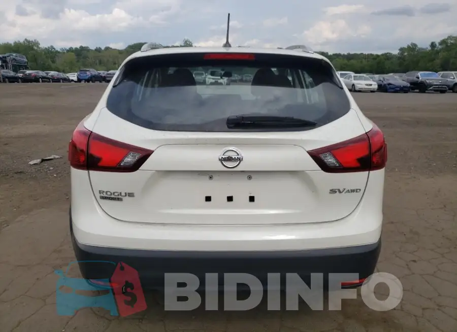 JN1BJ1CRXHW124780 Photo# 6