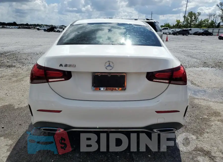 WDD3G4EB4KW006674 Photo# 6