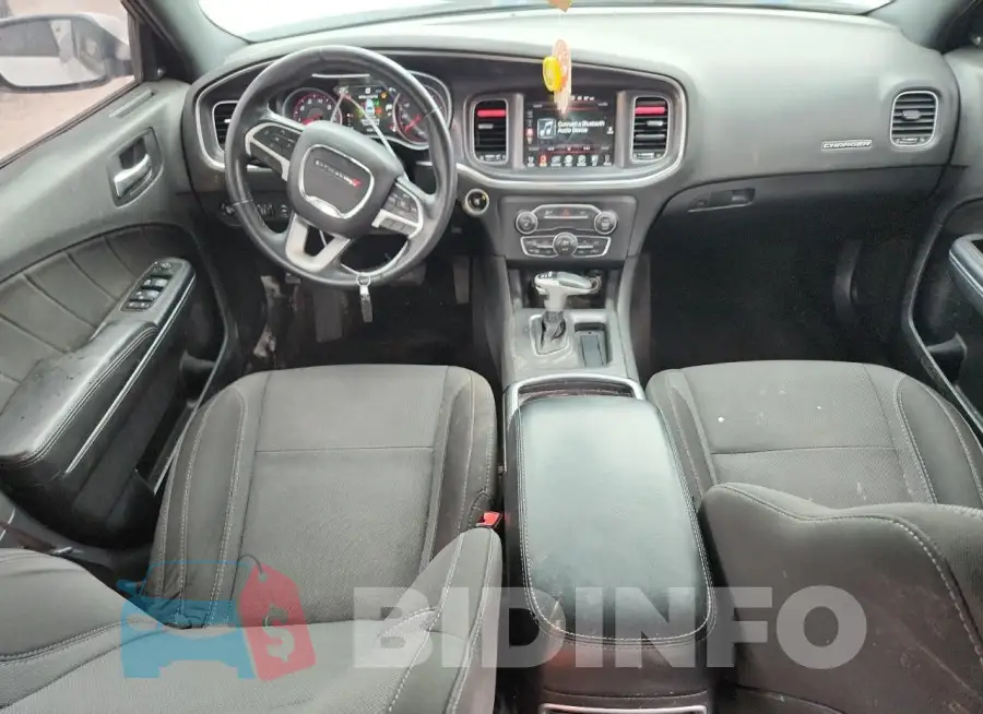 2C3CDXHG8GH173013 Photo# 8
