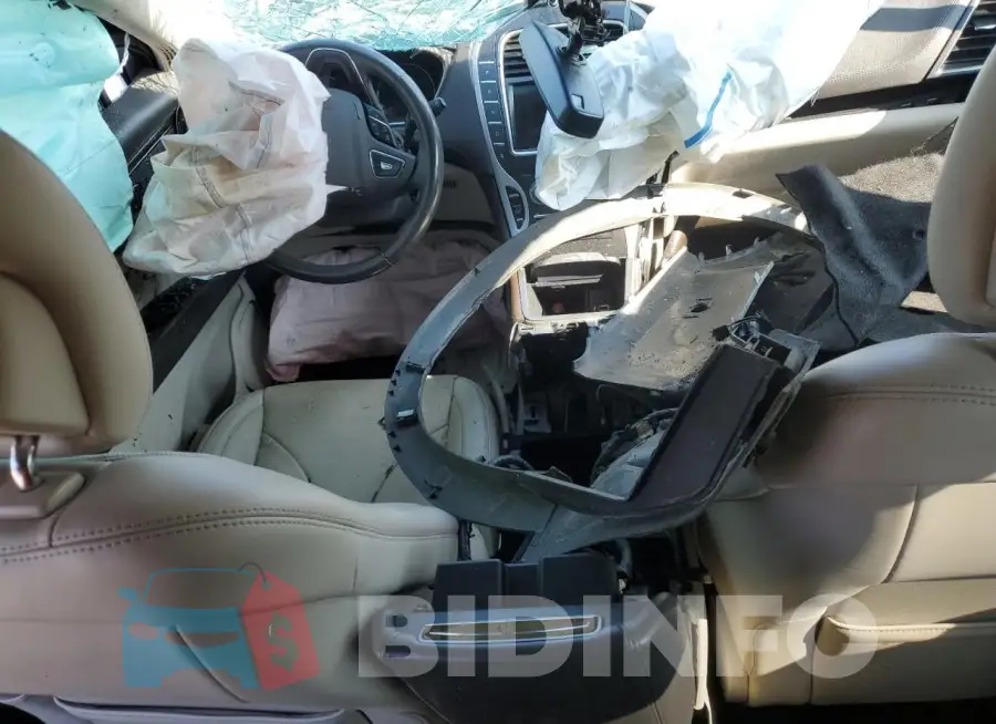 2LMPJ6LR1JBL41576 Photo# 8