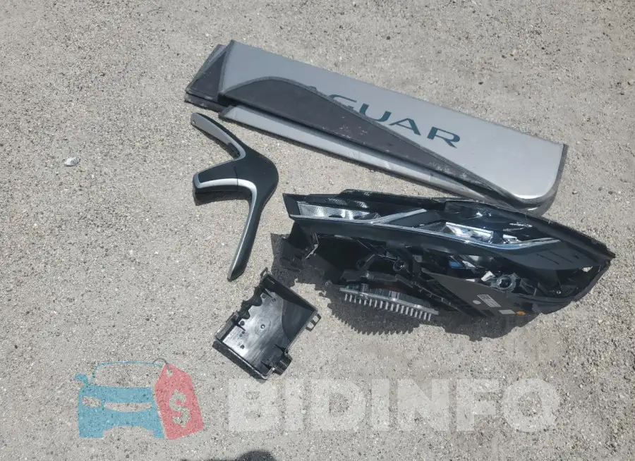 SADHB2S1XL1F85514 Photo# 12