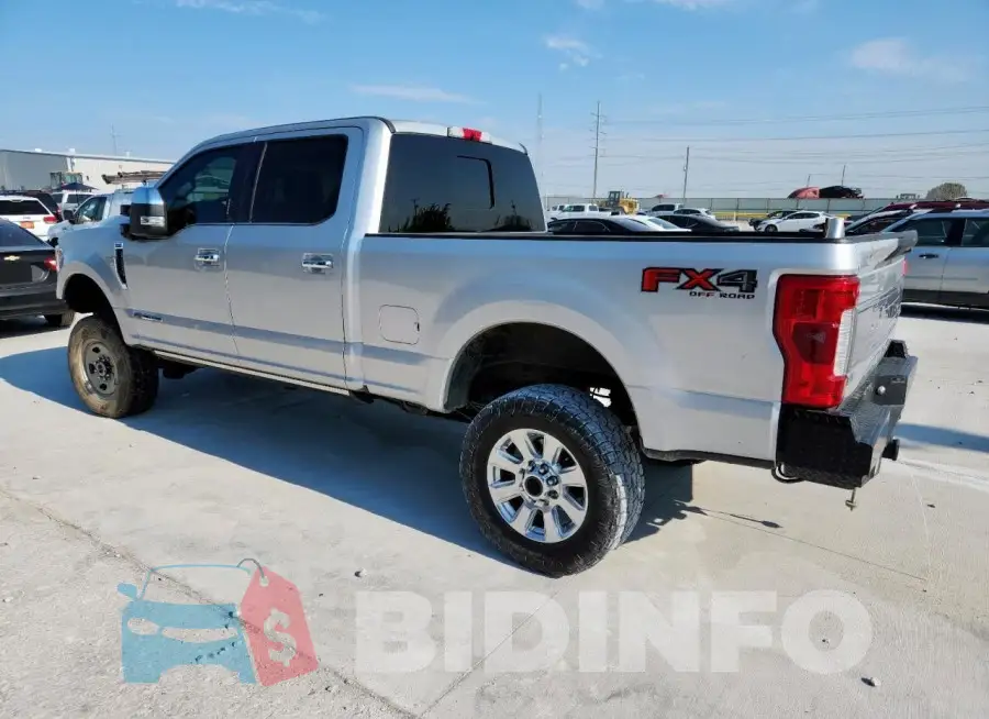 1FT7W2BT6JEB07574 Photo# 2