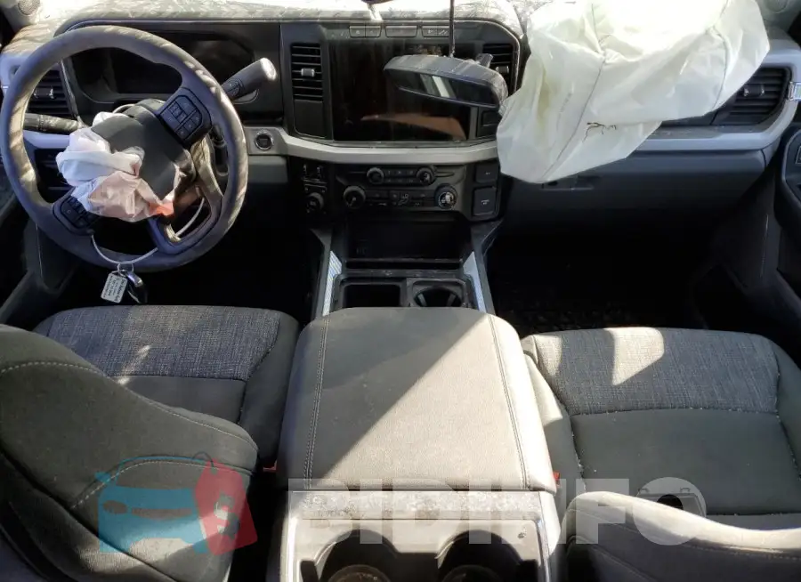 1FT8W3BT3PED80037 Photo# 8