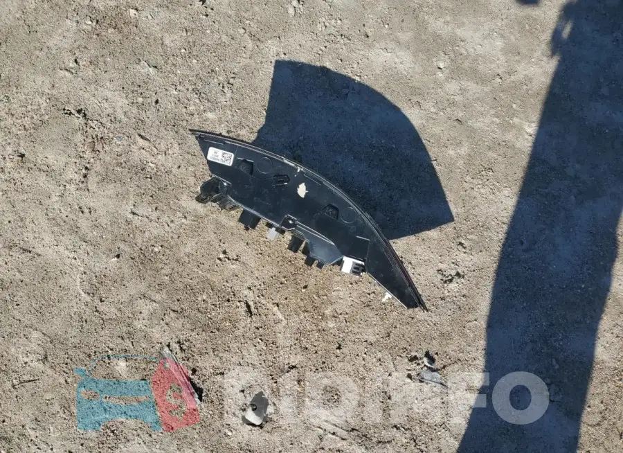 1HGCY2F50RA005969 Photo# 12