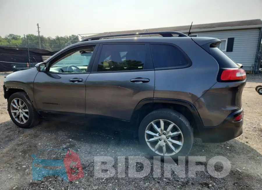 1C4PJLCB8JD607817 Photo# 2