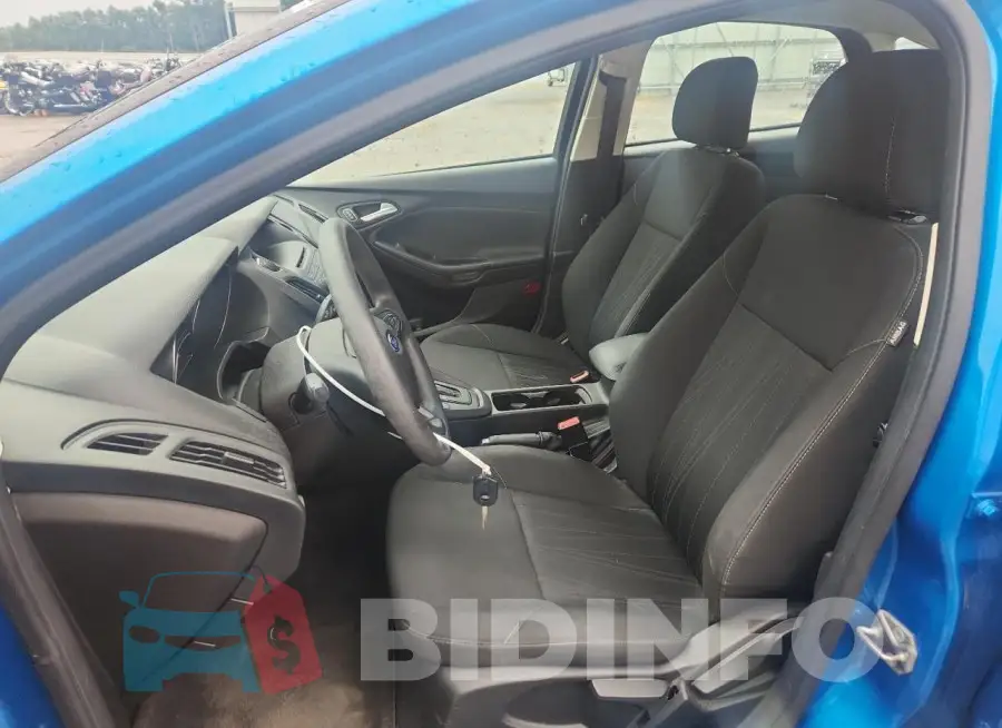 1FADP3F26GL309459 Photo# 7
