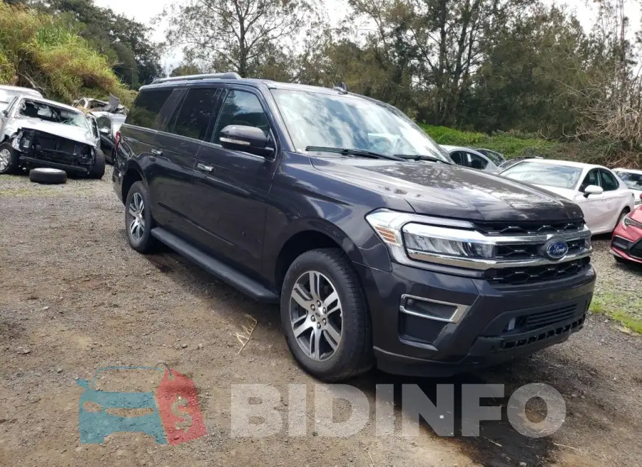 1FMJK2A85REA67204 Photo# 4