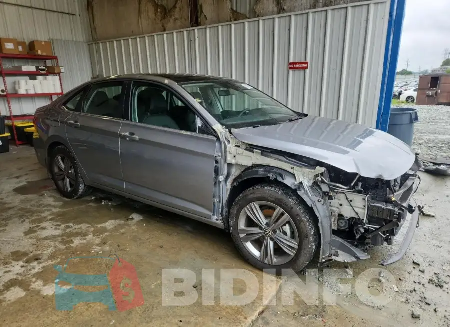 3VW7M7BU2RM061398 Photo# 4