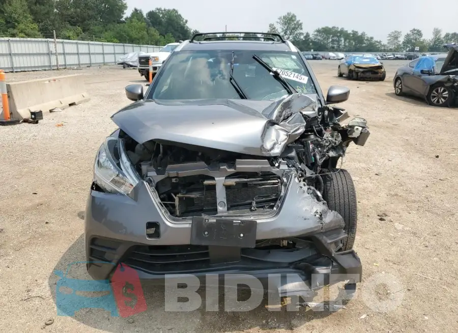 3N1CP5CV3LL492482 Photo# 5