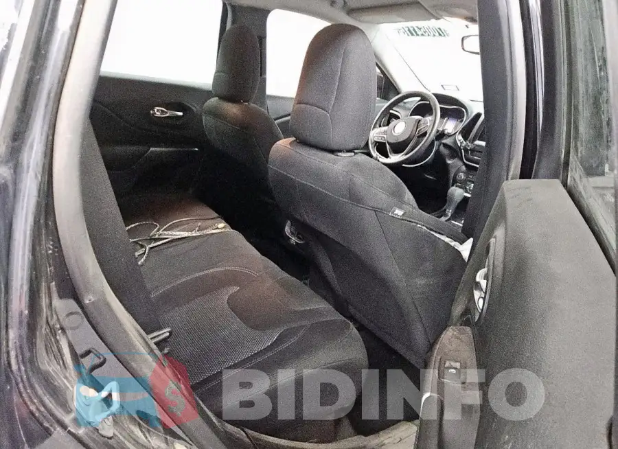 1C4PJLCB7MD112772 Photo# 11