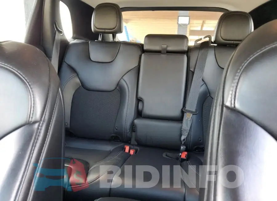 1C4PJLLB9KD427845 Photo# 10
