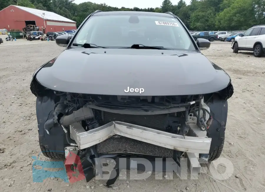 3C4NJDCB6JT400303 Photo# 5