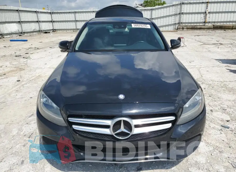 WDDWF4KB4GR140076 Photo# 5