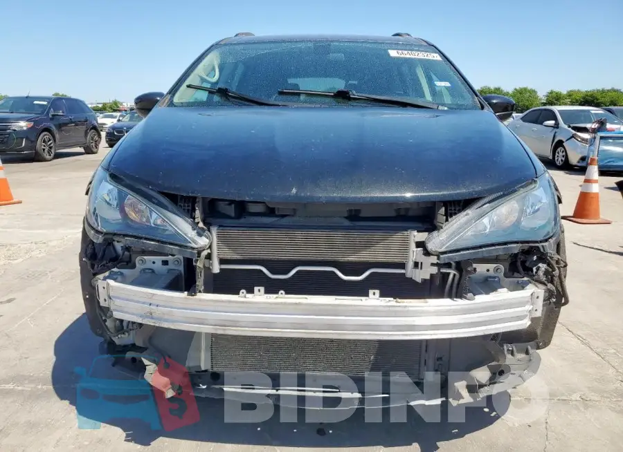 2C4RC1CG4LR117524 Photo# 5
