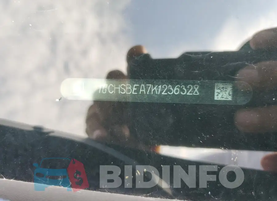 1GCHSBEA7K1236328 Photo# 12