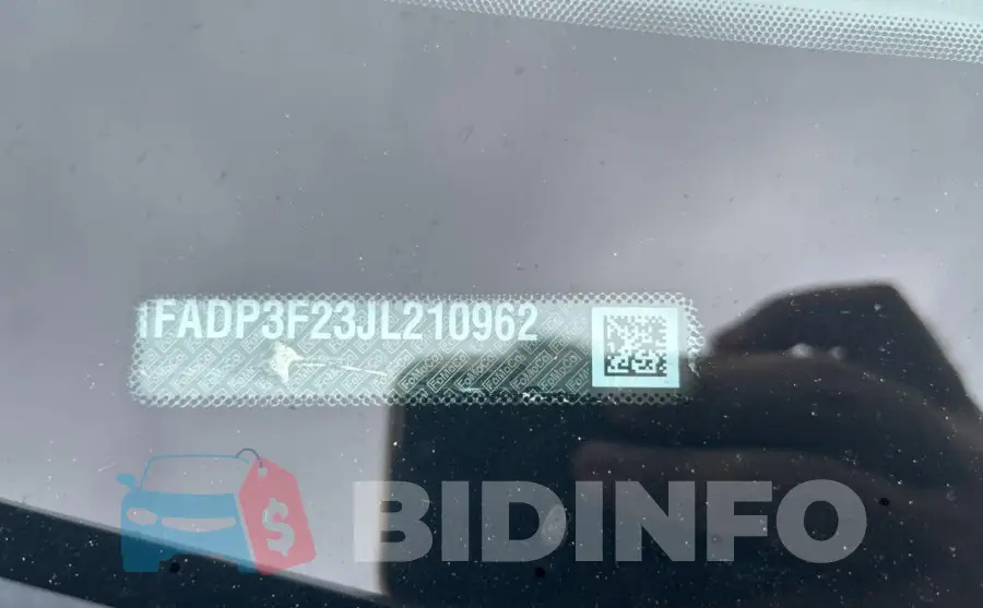 1FADP3F23JL210962 Photo# 10