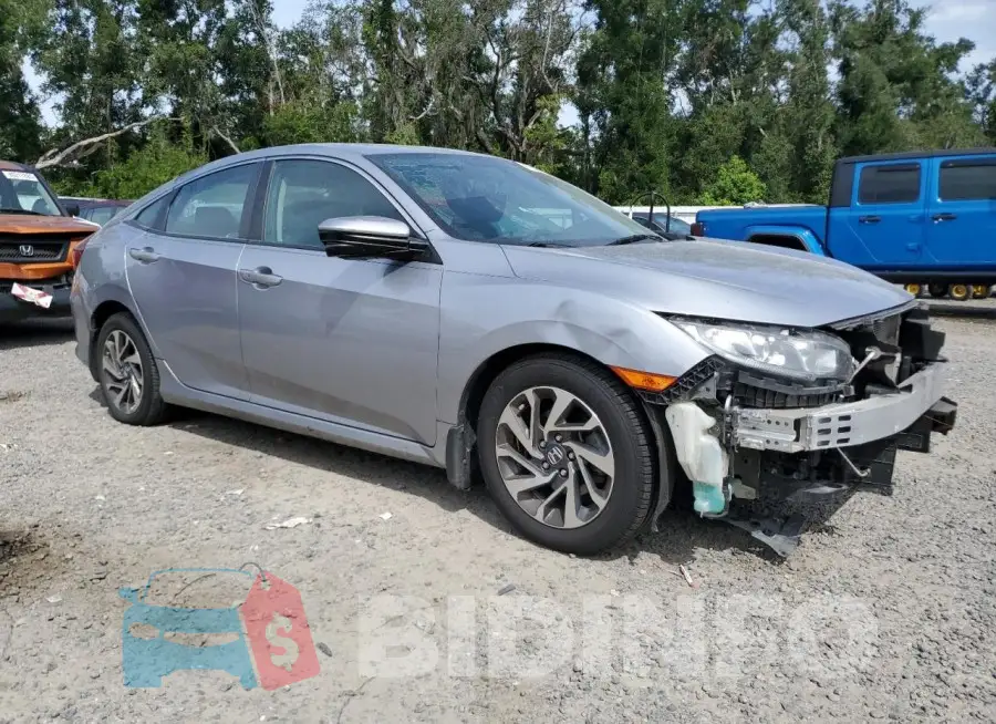 19XFC2F79HE010174 Photo# 4