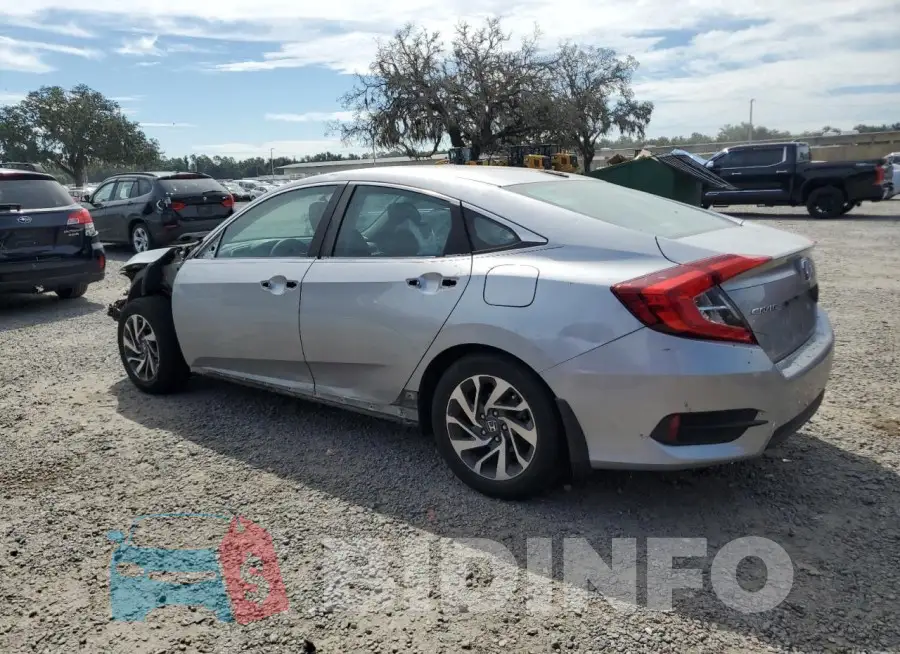 19XFC2F79HE010174 Photo# 2