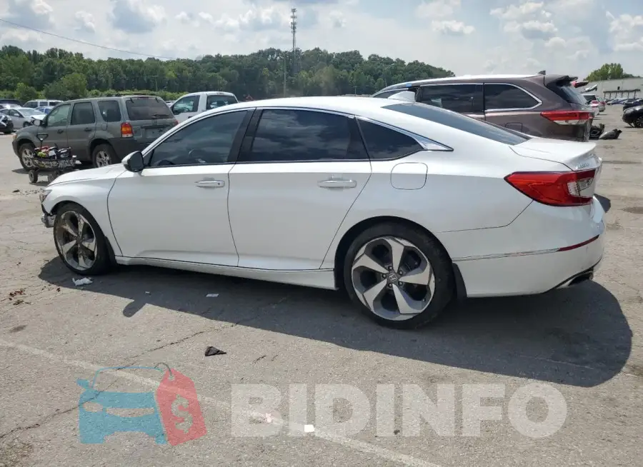 1HGCV2F96JA052682 Photo# 2