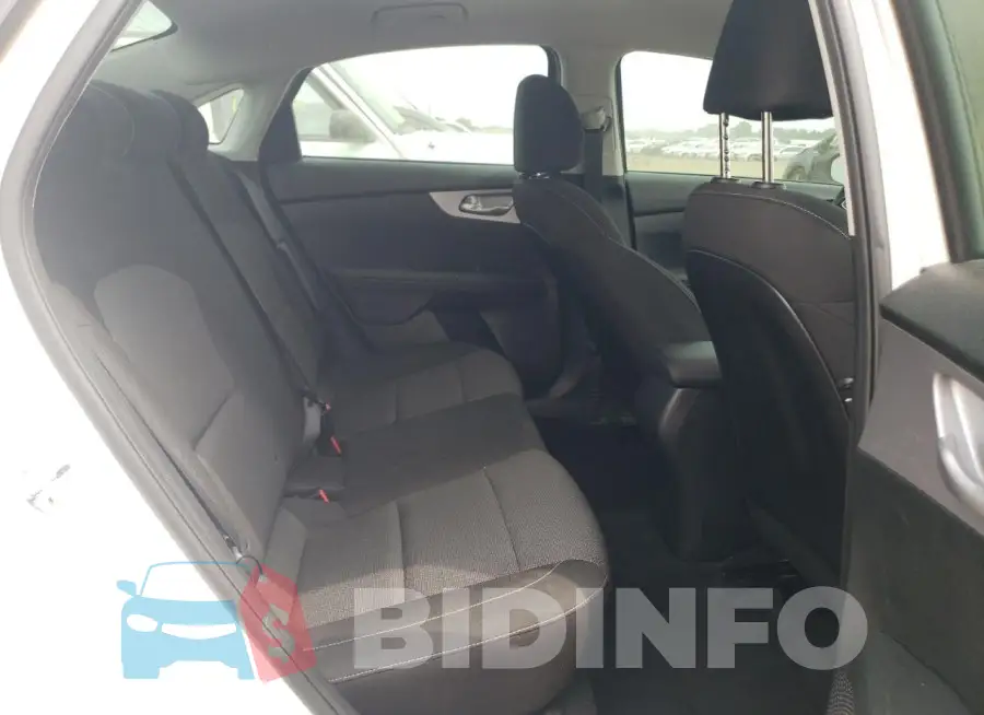 3KPF24AD5PE520550 Photo# 10