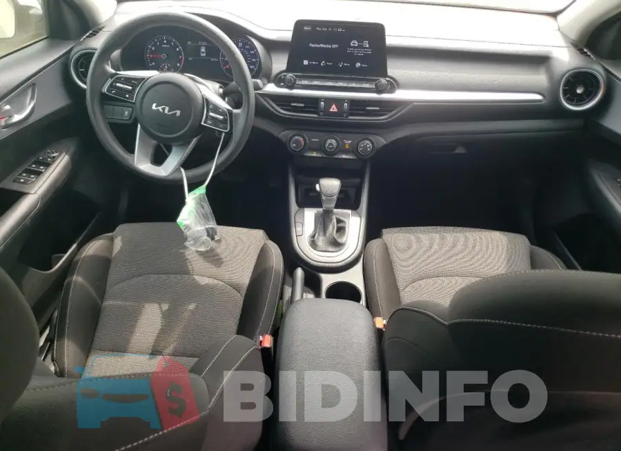 3KPF24AD5PE520550 Photo# 8