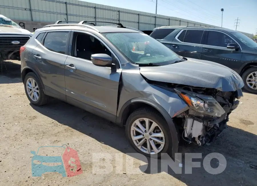 JN1BJ1CR4HW102015 Photo# 4