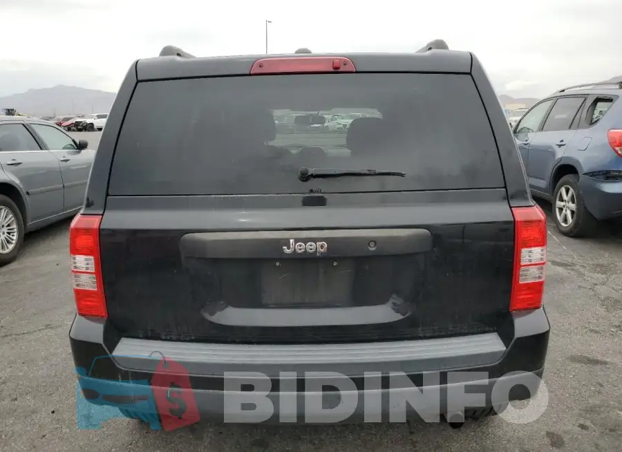 1C4NJPBB4HD172739 Photo# 6