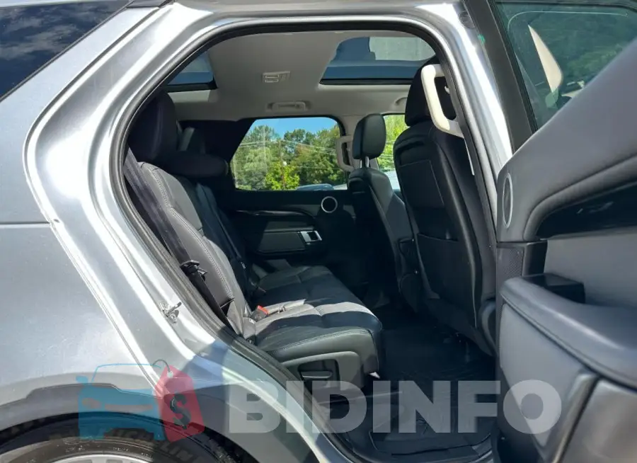 SALRGBBV5HA018287 Photo# 8