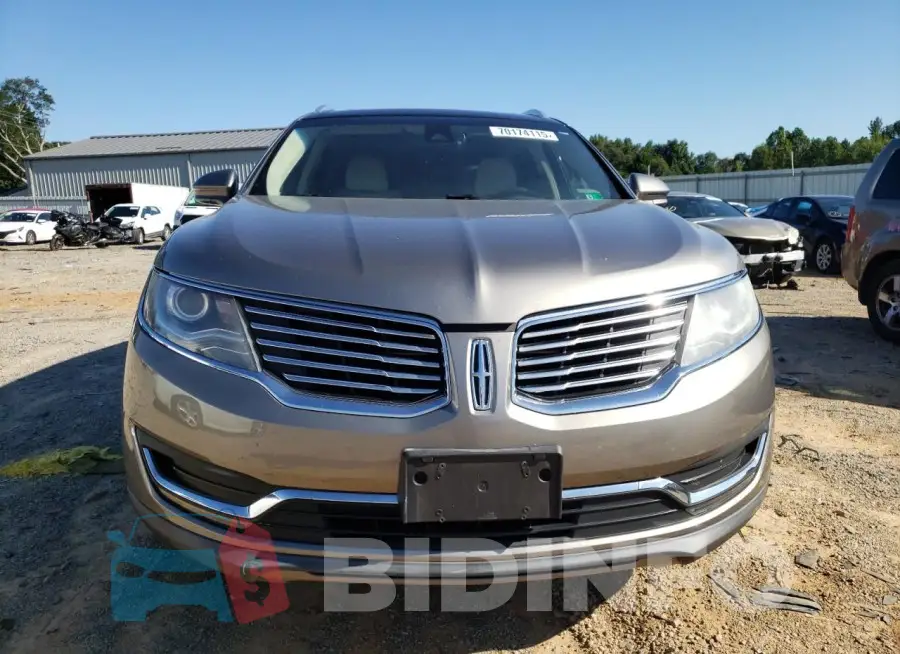 2LMTJ8LR2GBL71253 Photo# 5
