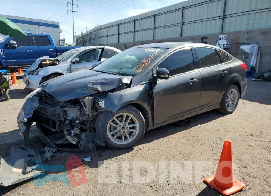 1FADP3F24HL295885 Photo# 1