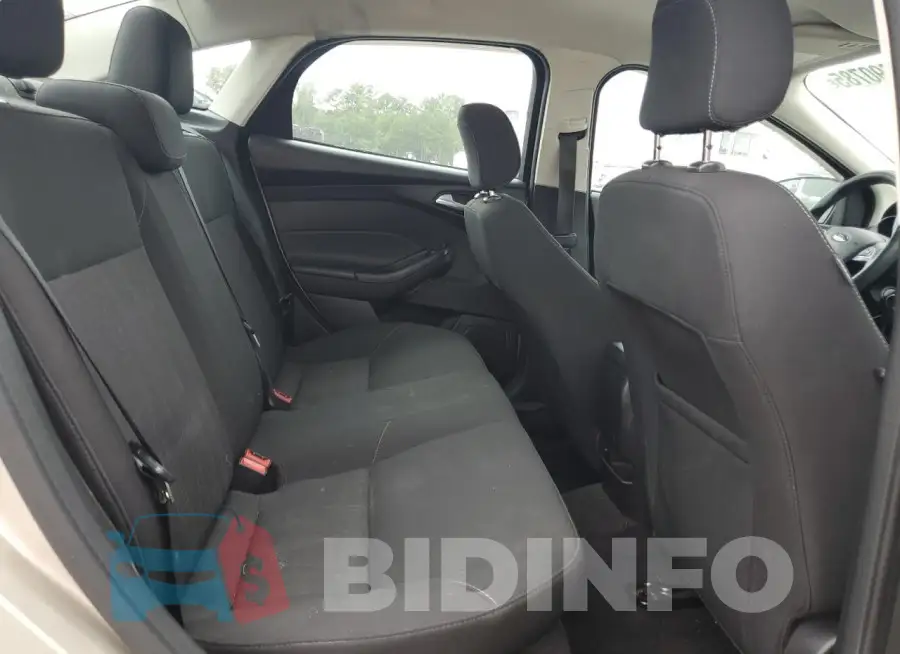 1FADP3F2XJL210022 Photo# 10
